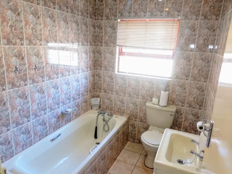 3 Bedroom Property for Sale in Belhar Western Cape